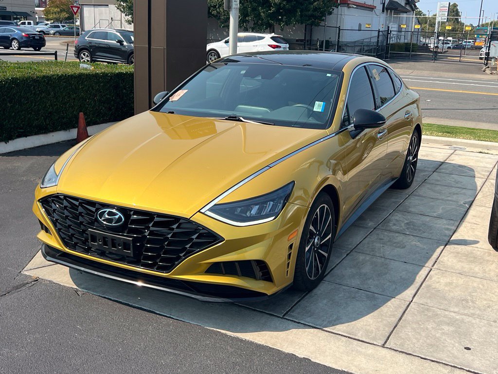 Used 2020 Hyundai Sonata SEL Plus w/ Tech Package FWD image 3