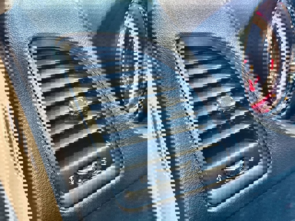 Used 2017 Dodge Grand Caravan SE w/ Power Window Group image 15