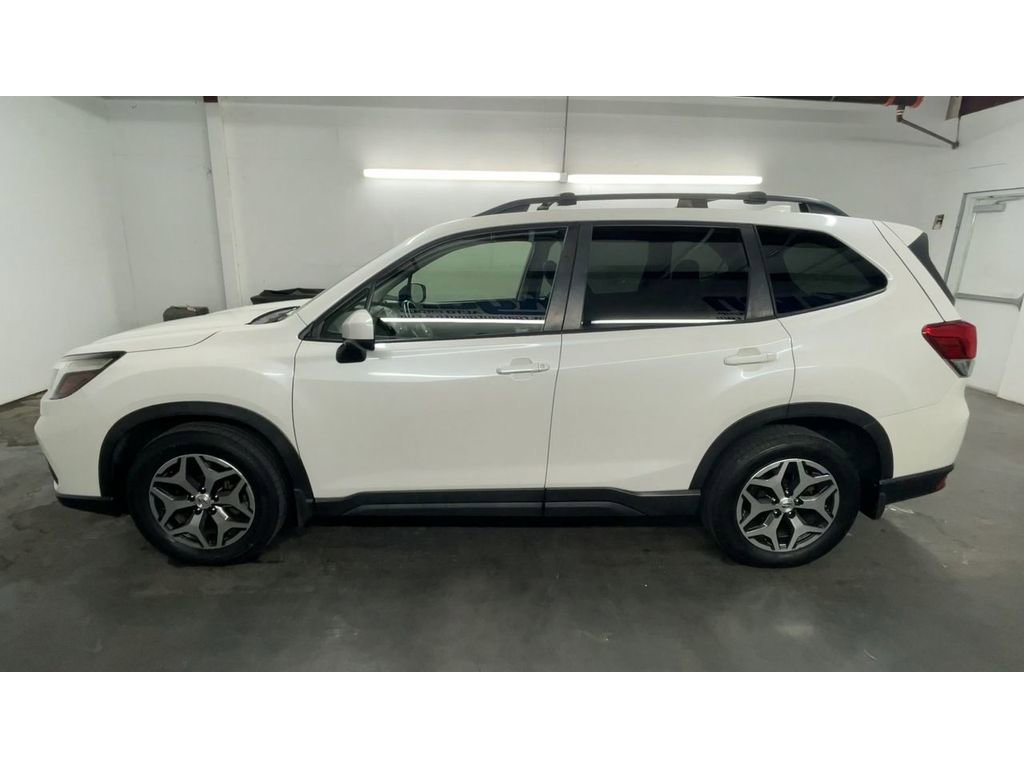 Used 2019 Subaru Forester Premium image 5