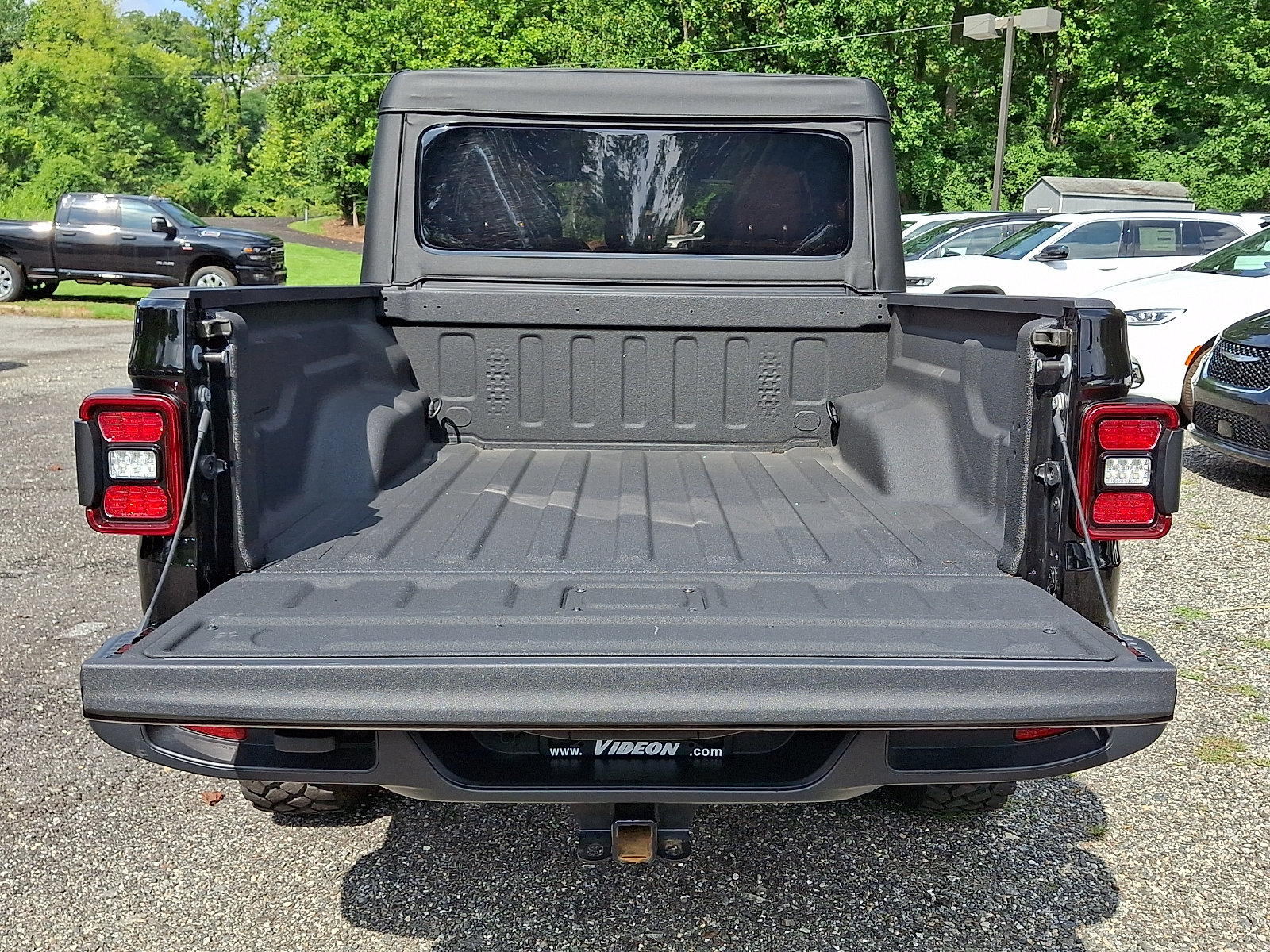 Certified 2025 Jeep Gladiator Sport AWD/4WD image 29