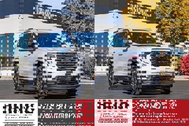 Used 2025 GMC Acadia Elevation image 1