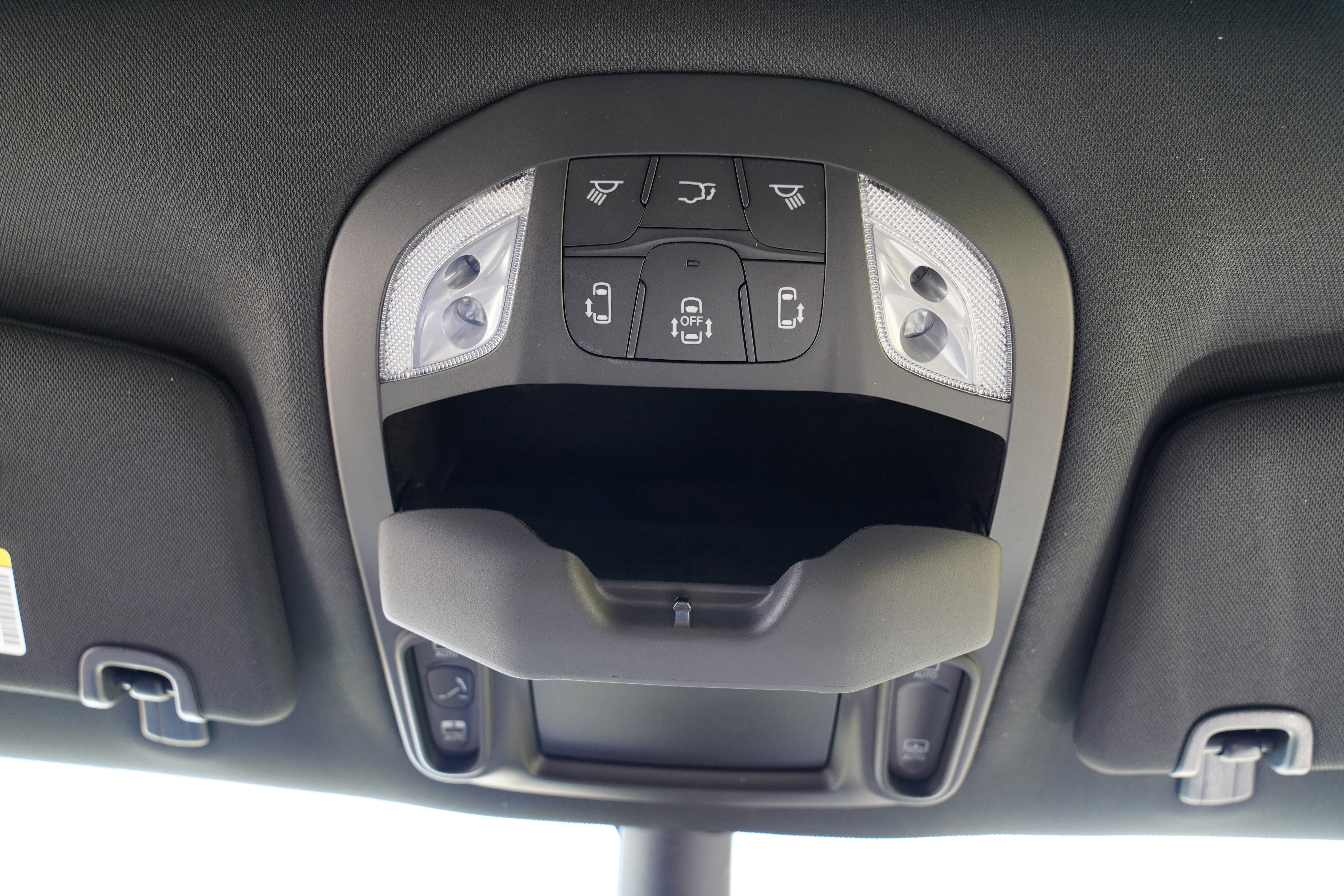 New 2026 Chrysler Pacifica Limited image 25