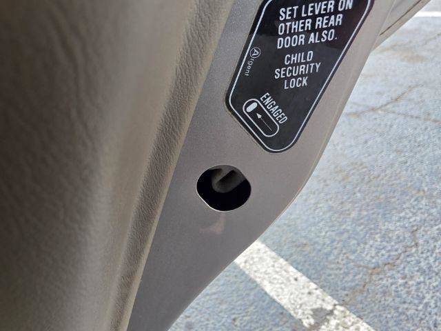 Used 1999 Buick Century Limited FWD image 23