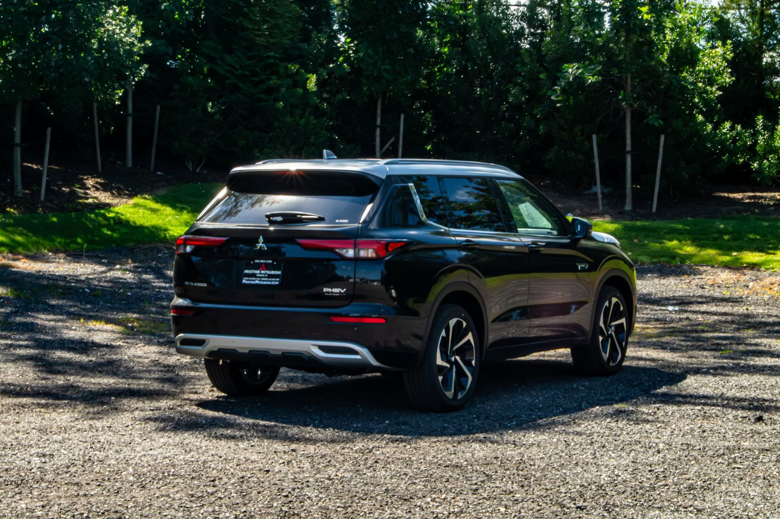 New 2025 Mitsubishi Outlander AWD image 8