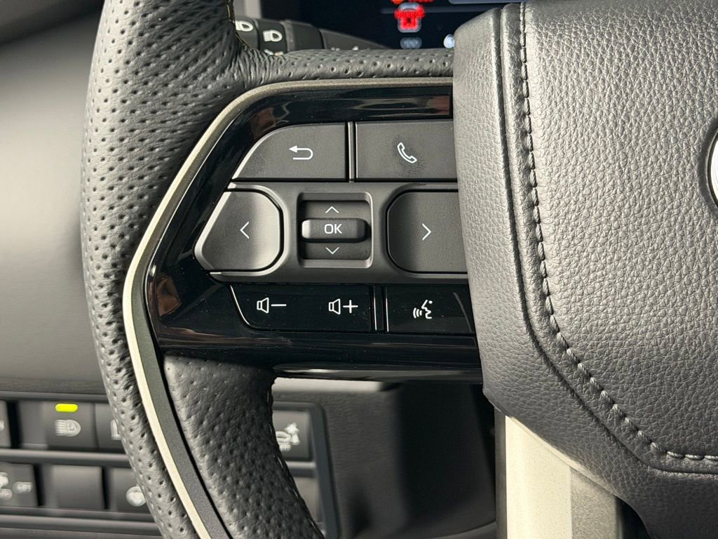 Used 2026 Toyota Sequoia Capstone AWD/4WD image 27