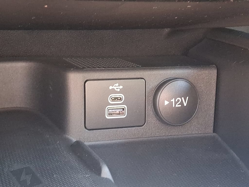 New 2025 Ford Escape SE w/ PHEV Premium Package FWD image 18