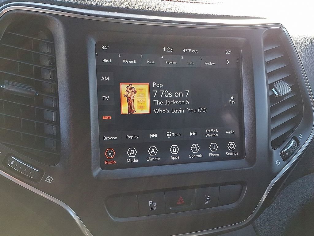 Used 2021 Jeep Cherokee Trailhawk w/ Premium Leather Package image 3