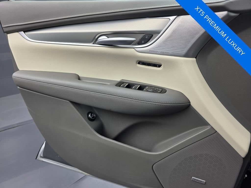 Used 2023 Cadillac XT5 Premium Luxury FWD image 26