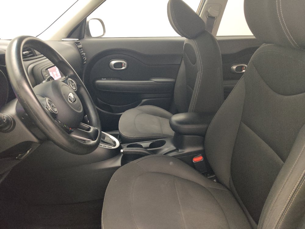 Used 2015 Kia Soul FWD image 18