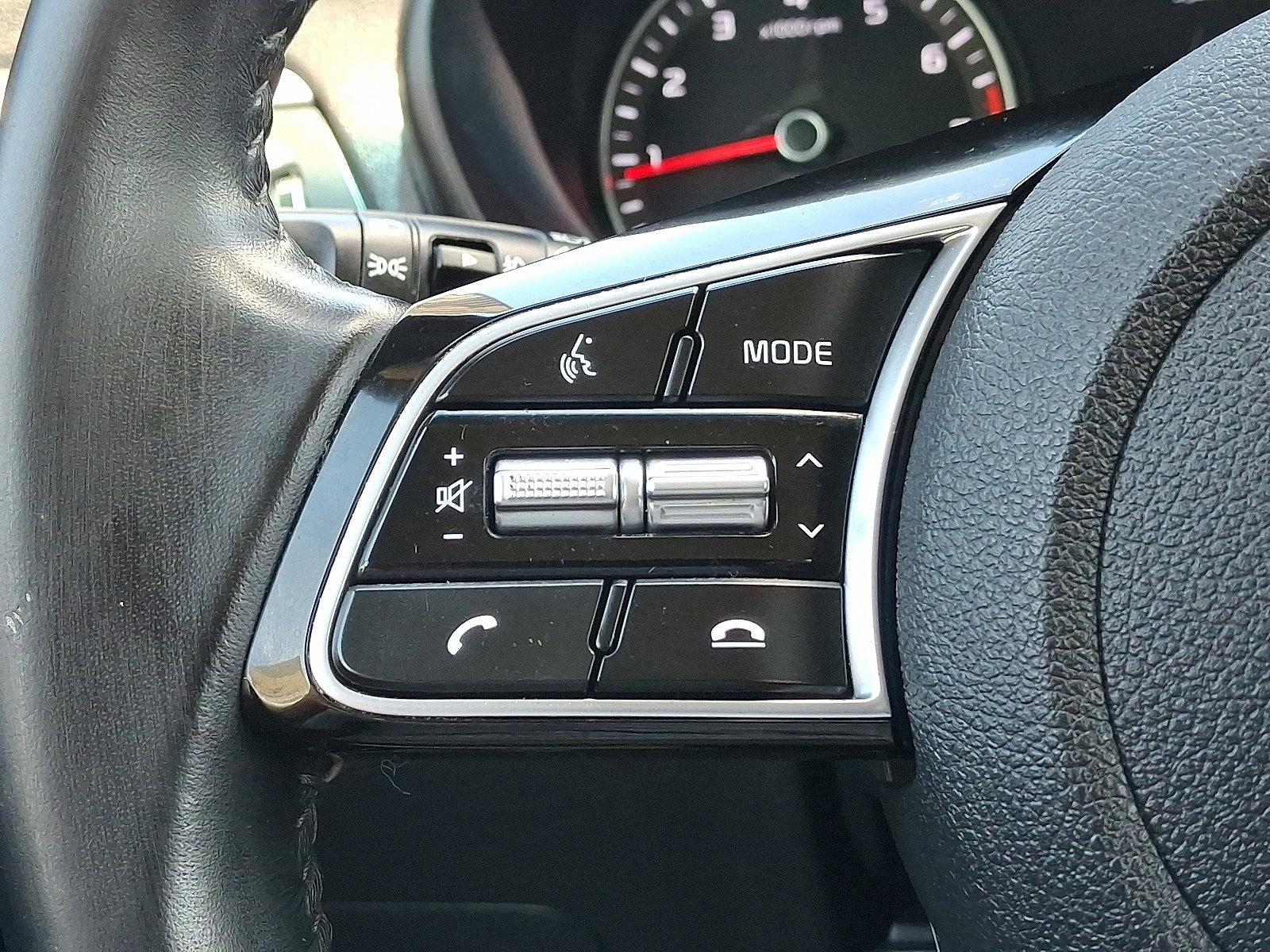 Used 2020 Kia Optima S FWD image 23