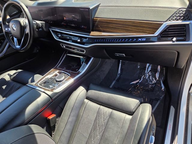 Used 2025 BMW X5 xDrive50e w/ Climate Comfort Package image 17