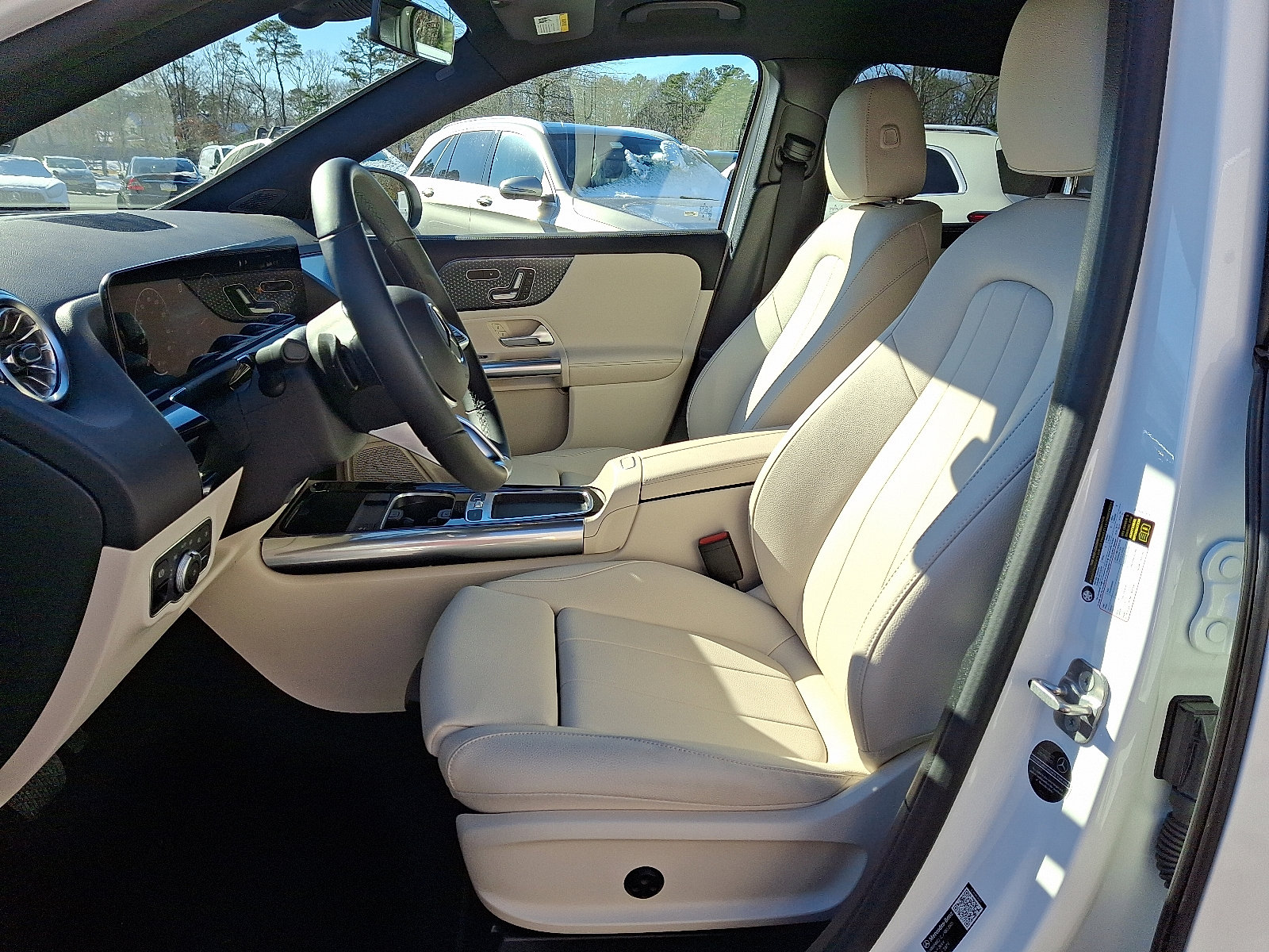 Used 2026 Mercedes-Benz GLA 250 4MATIC image 13