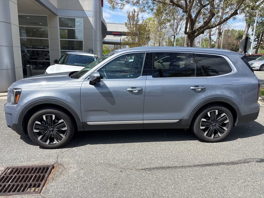 Used 2024 Kia Telluride SX image 2