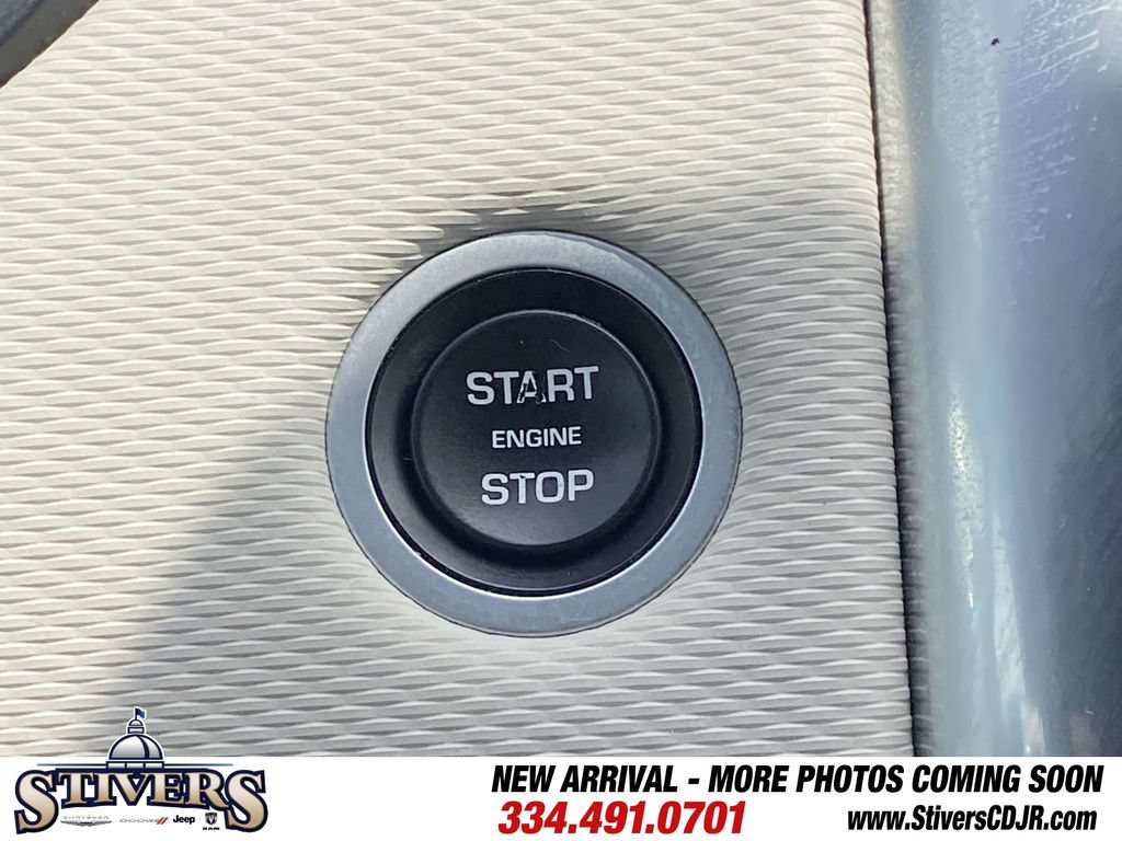 Used 2021 Land Rover Discovery S R-Dynamic AWD/4WD image 59