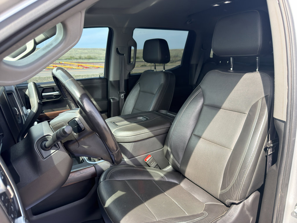Used 2019 GMC Sierra 1500 SLT w/ SLT Premium Package AWD/4WD image 2