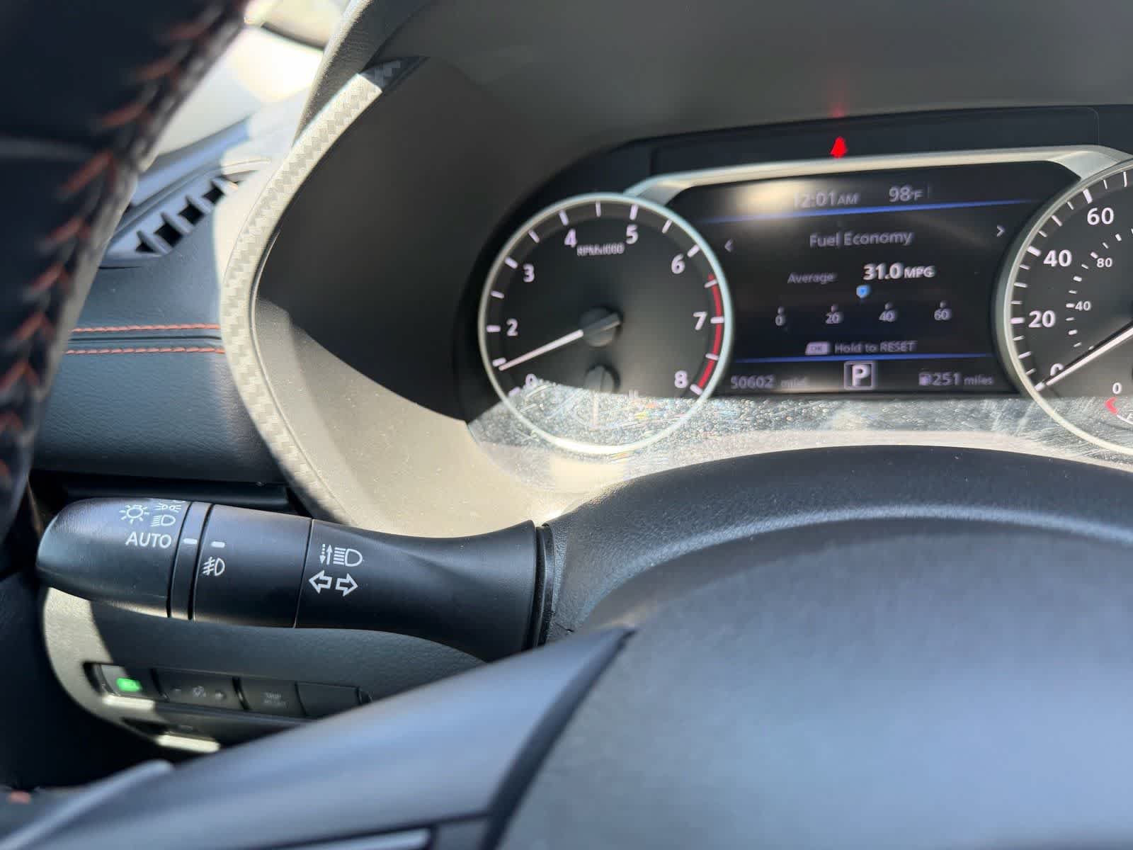 Used 2022 Nissan Sentra SR w/ SR Premium Package FWD image 15