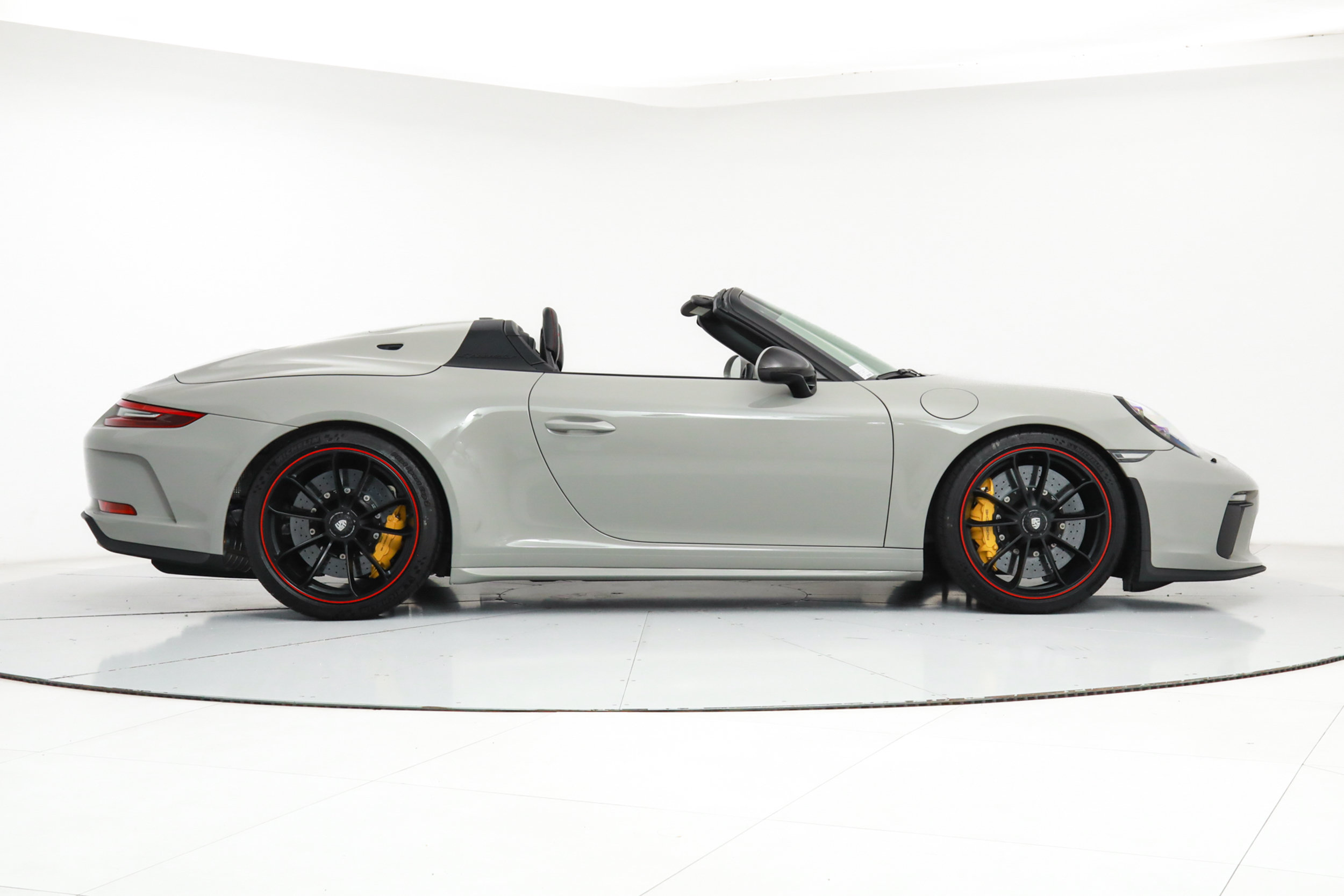 Used 2019 Porsche 911 Speedster RWD image 7