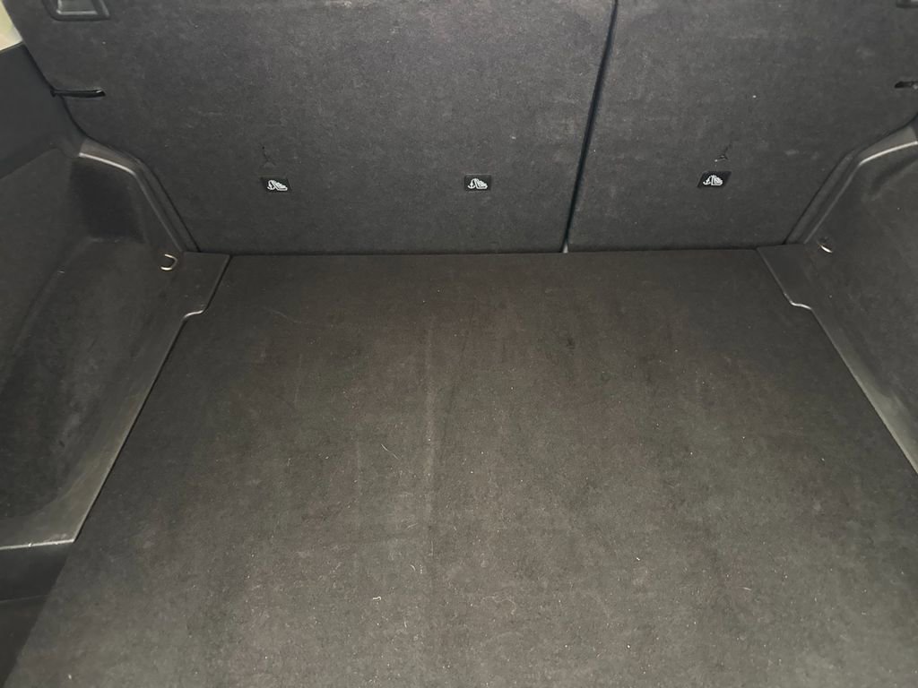 Used 2024 Nissan Rogue SV image 14