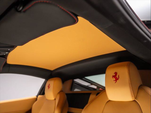 Used 2012 Ferrari 458 Italia Coupe RWD image 17