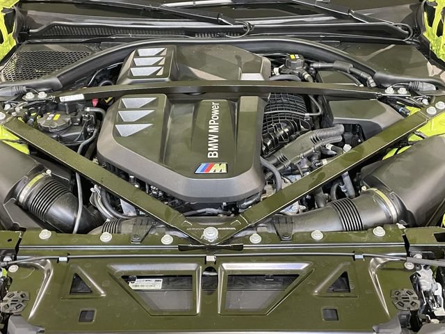 Used 2021 BMW M4 Coupe w/ M Carbon Exterior Package RWD image 17