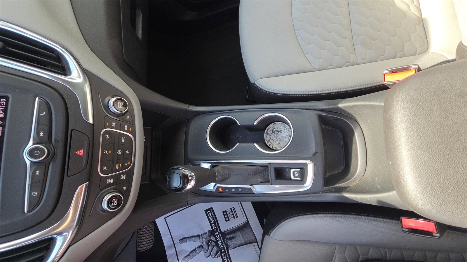 Used 2020 Chevrolet Equinox LT image 30