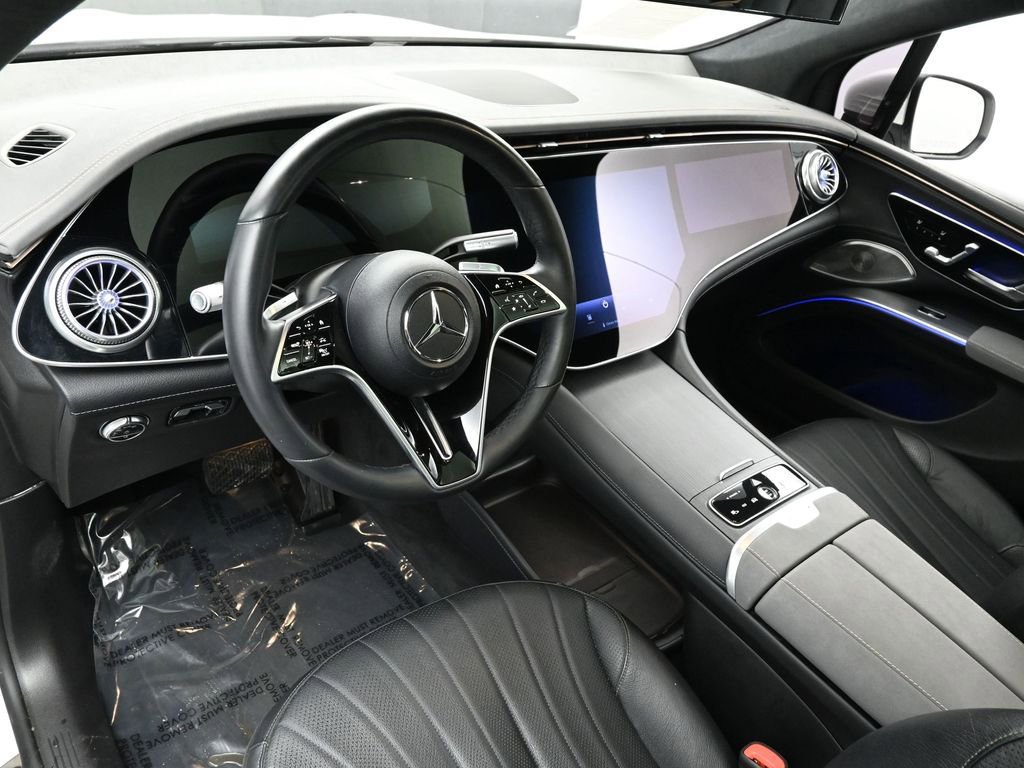 Used 2023 Mercedes-Benz EQS 580 4MATIC SUV image 11