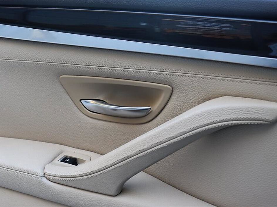 Used 2011 BMW 550i Sedan image 19