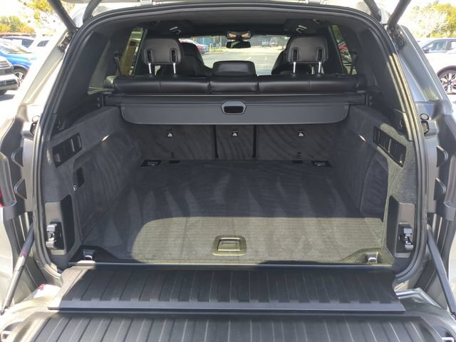 Used 2021 BMW X5 M w/ Competition Package AWD/4WD image 12