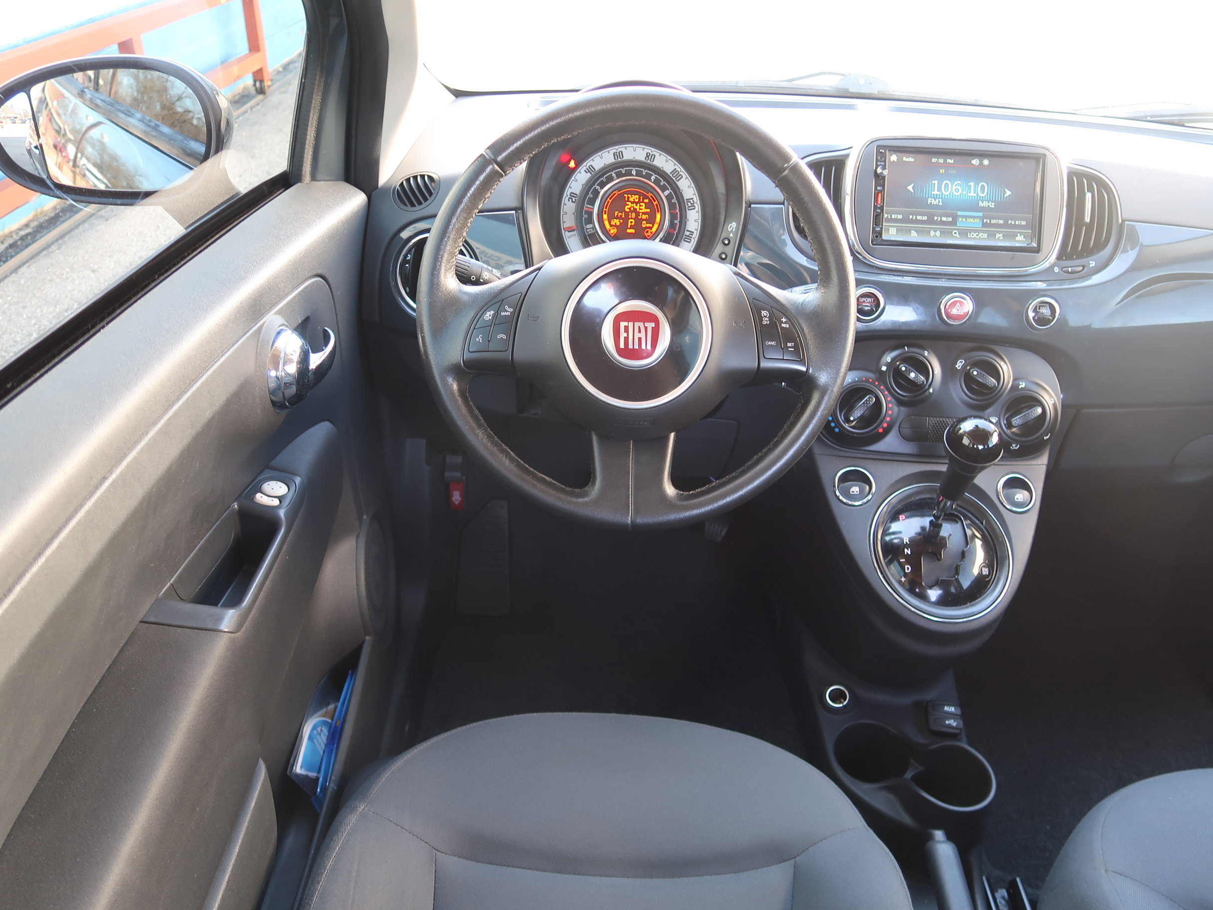 Used 2016 FIAT 500 Pop image 14