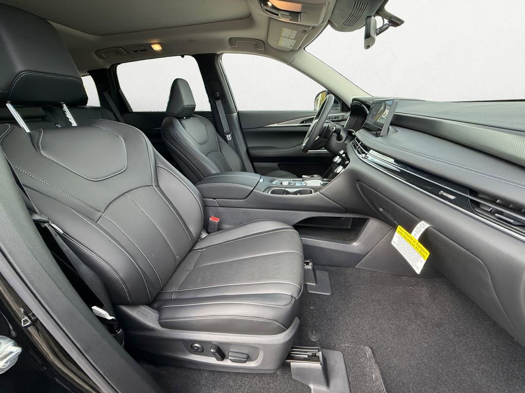 Certified 2026 INFINITI QX60 Luxe w/ Cargo Package image 10