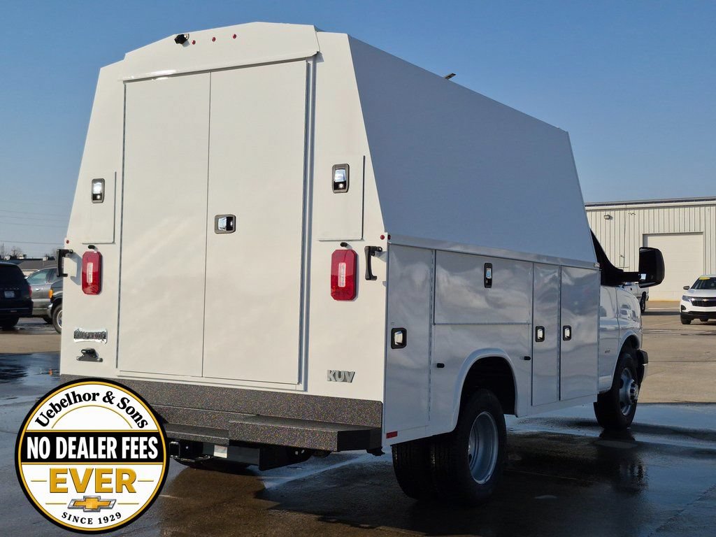 New 2025 Chevrolet Express 3500 w/ Power Convenience Package RWD image 7
