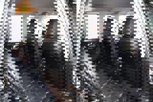 Used 2018 Nissan Pathfinder SL w/ Midnight Edition Package image 26