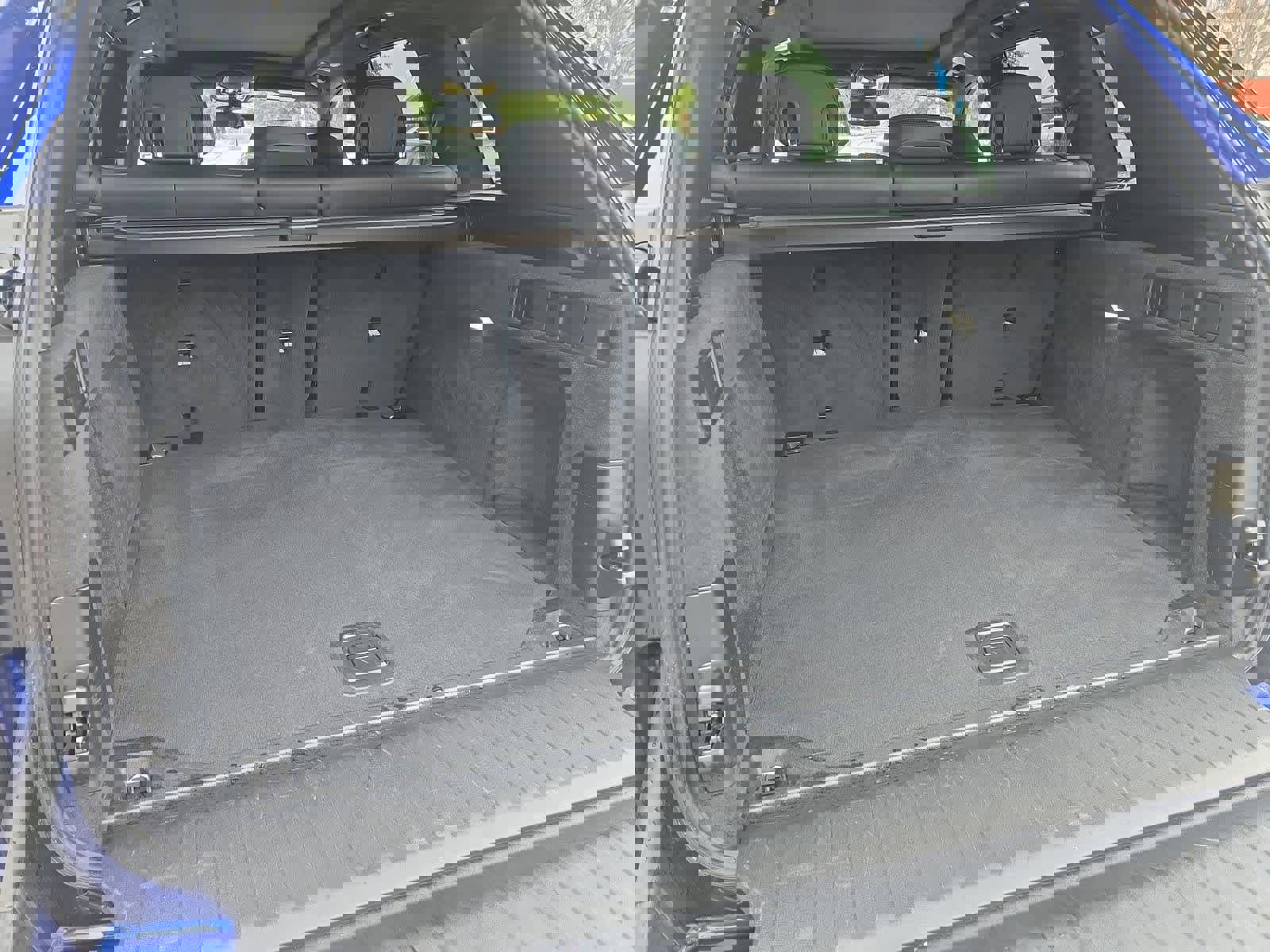 Used 2020 BMW X5 M Competition w/ Executive Package image 33