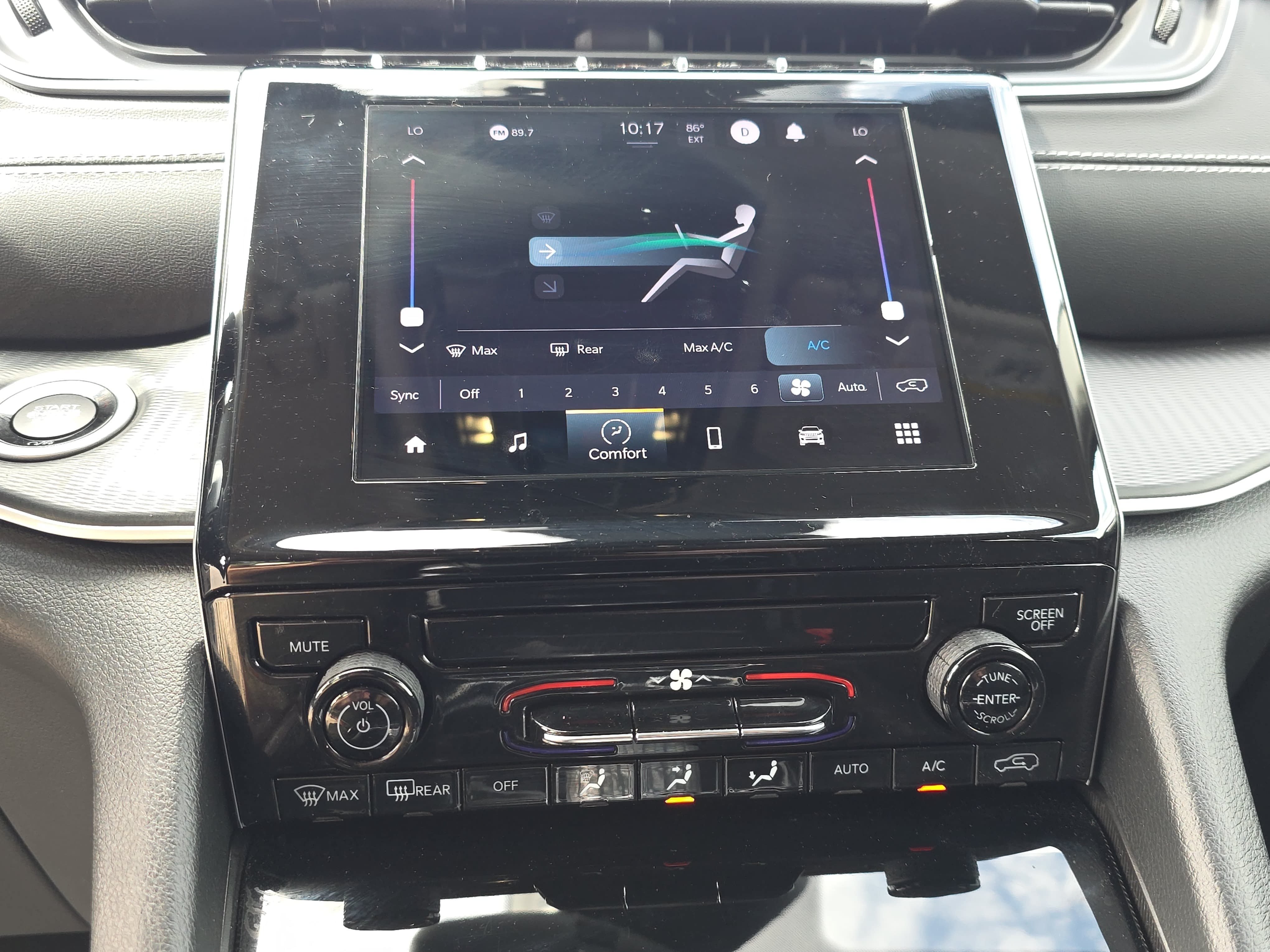 Certified 2023 Jeep Grand Cherokee Laredo AWD/4WD image 21
