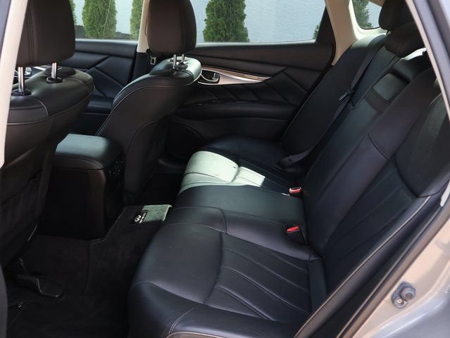 Used 2012 INFINITI M37 x w/ Deluxe Touring Pkg AWD/4WD image 15