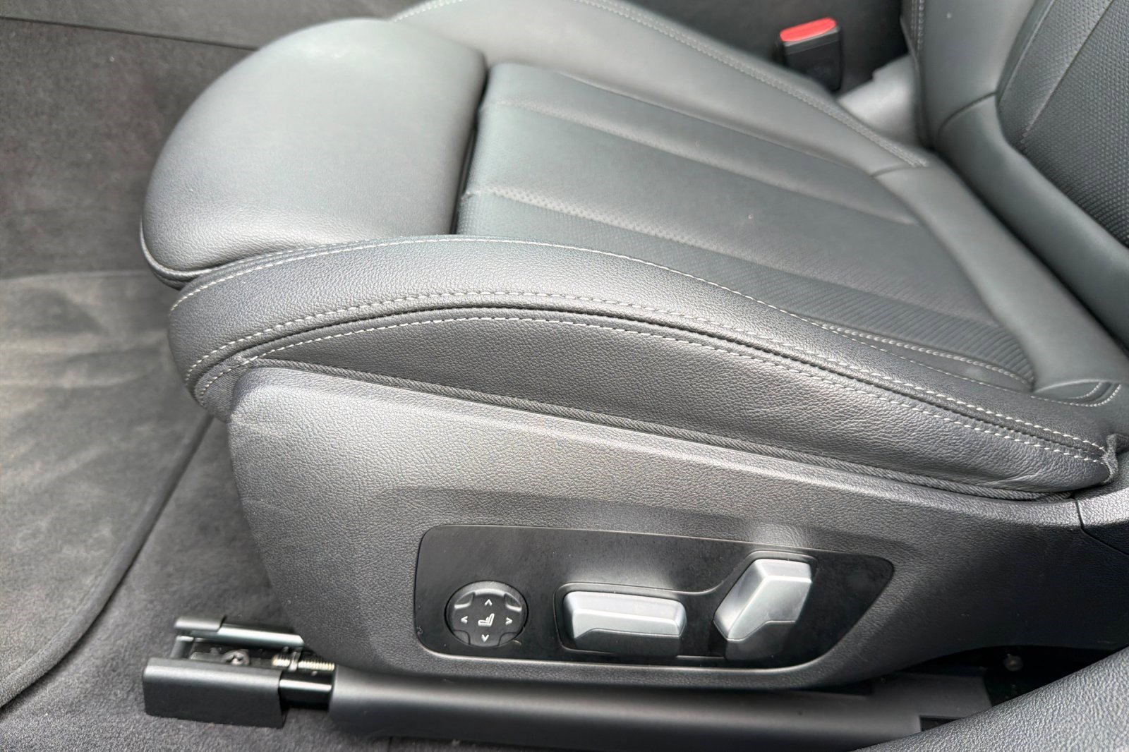 Certified 2023 BMW i4 eDrive35 w/ Parking Assistance Package image 14