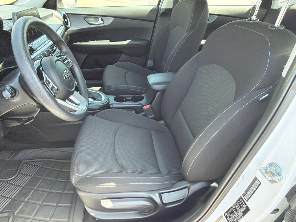 Used 2021 Kia Forte LXS FWD image 21