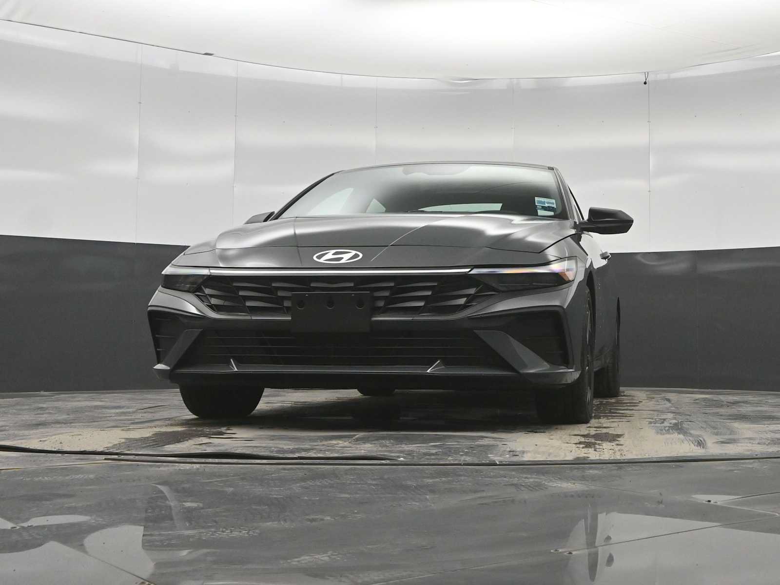New 2026 Hyundai Elantra SEL Sport FWD image 33