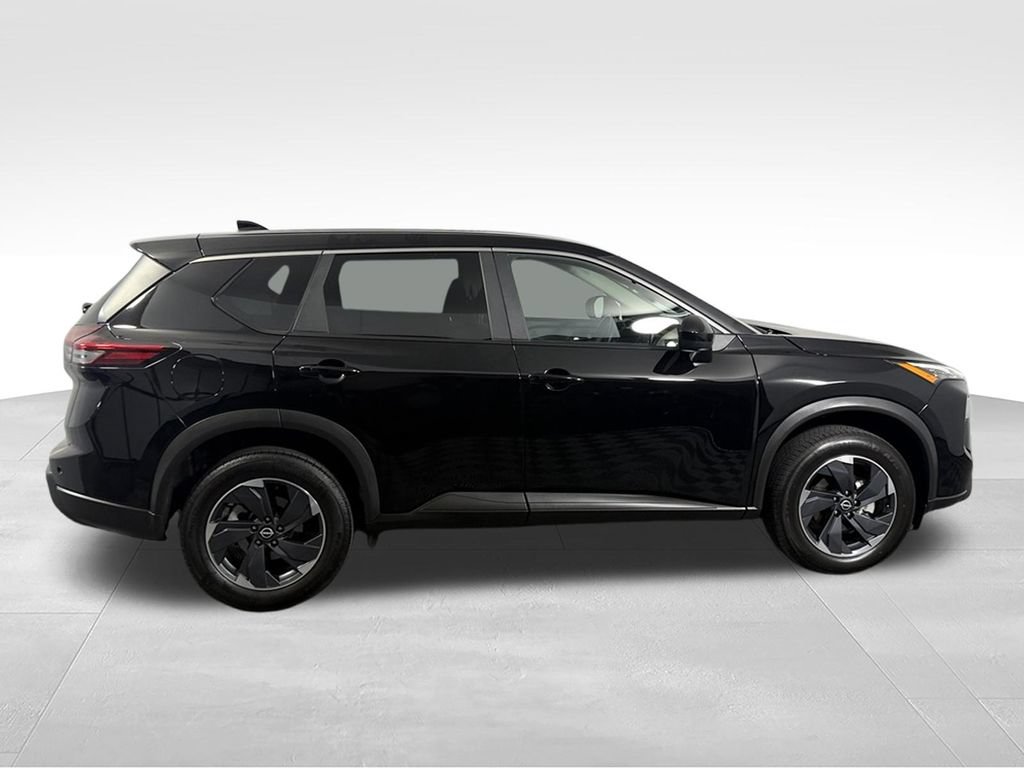 Used 2025 Nissan Rogue SV FWD image 6