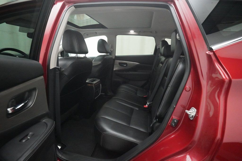 Used 2018 Nissan Murano Platinum image 16