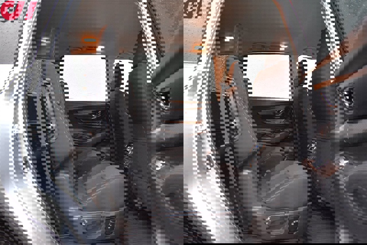 Used 2025 Subaru Ascent Premium image 25