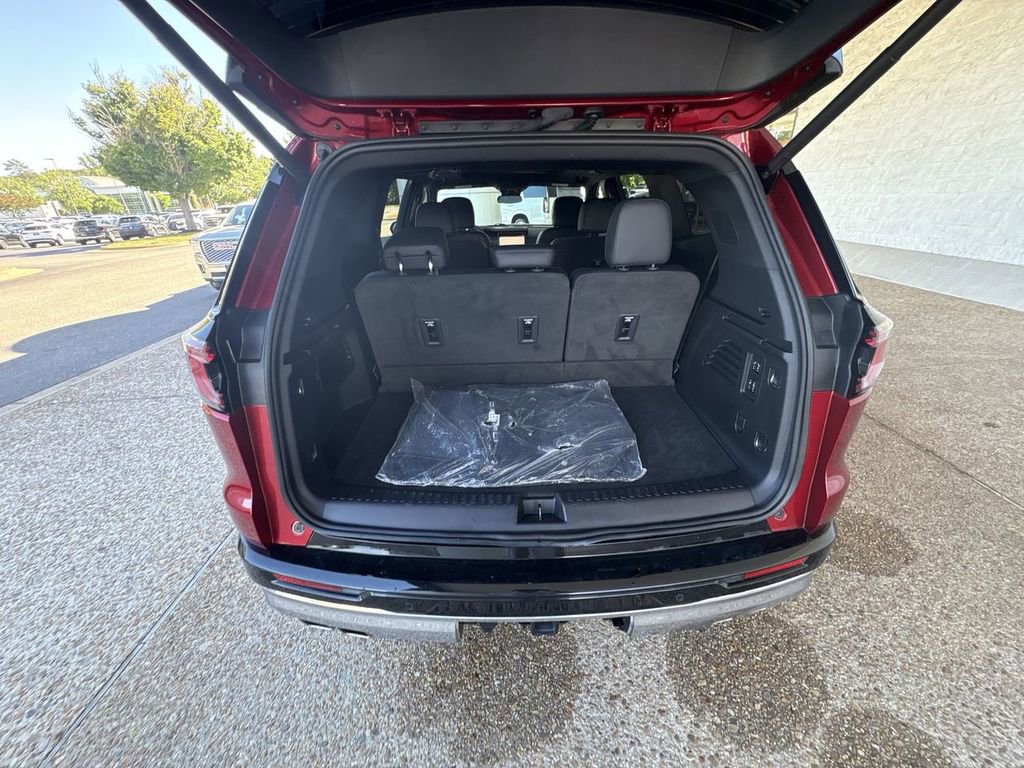 Certified 2024 GMC Acadia Denali w/ LPO, Floor Liner Package AWD/4WD image 26