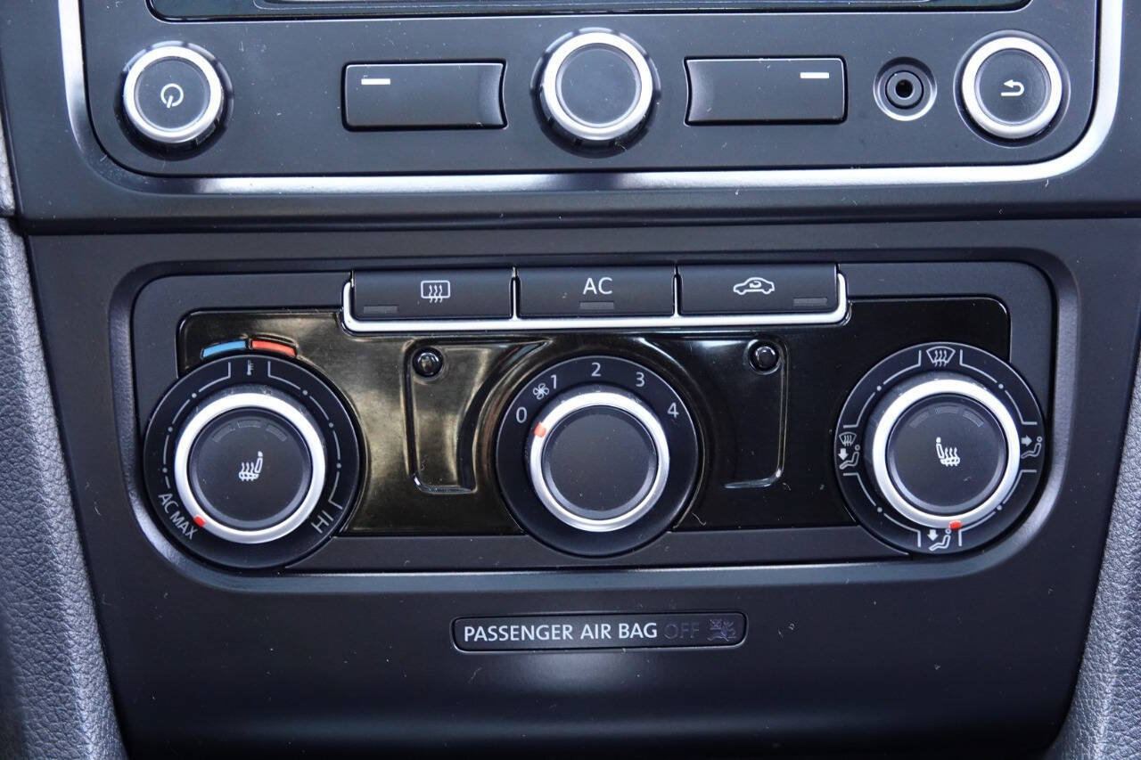 Used 2012 Volkswagen Jetta TDI FWD image 67