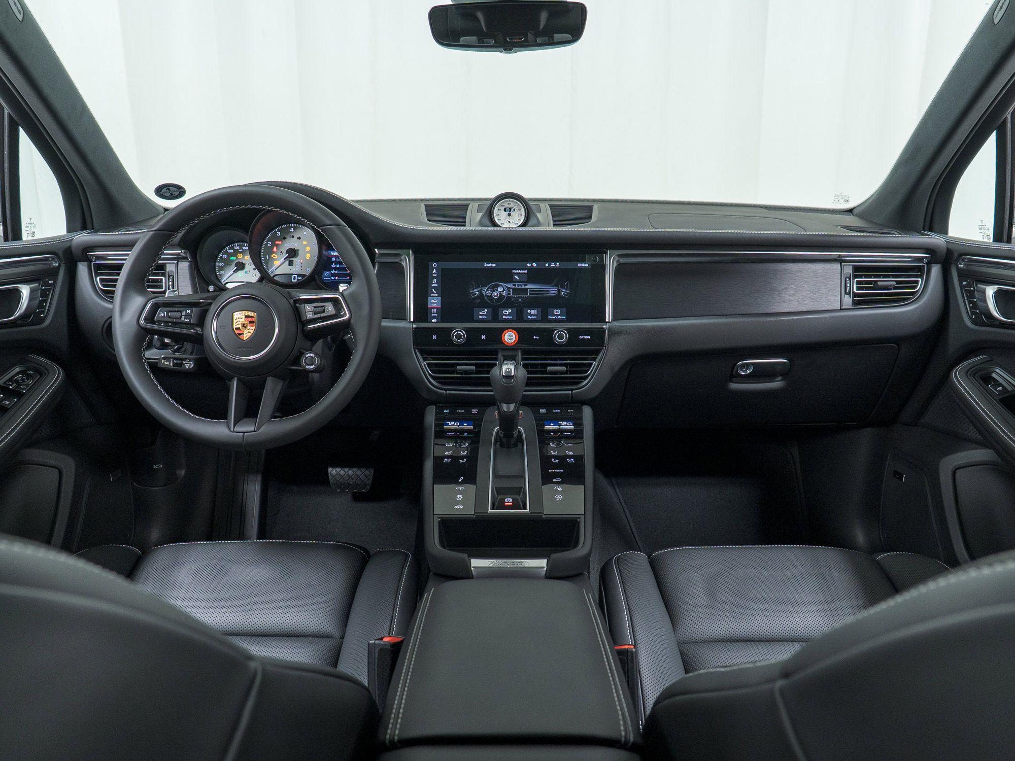 New 2026 Porsche Macan GTS image 20