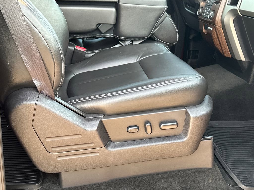 Used 2013 Ford F150 Lariat image 11