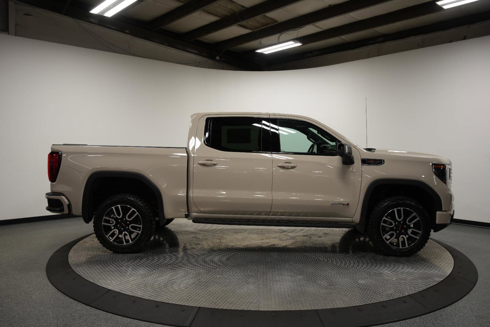 New 2026 GMC Sierra 1500 AT4 image 8