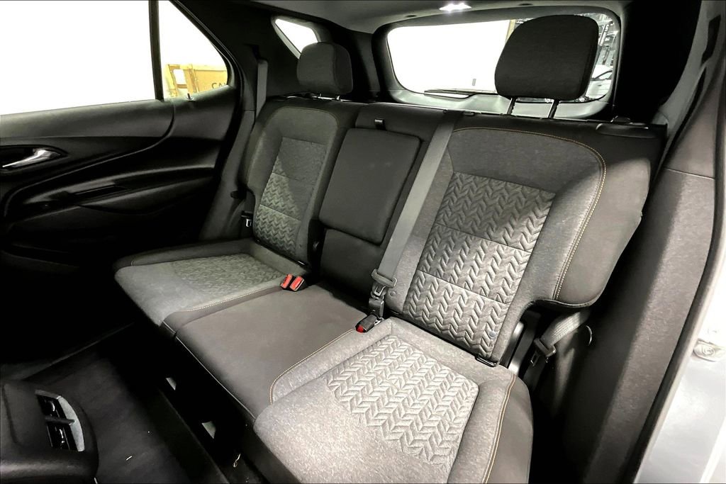 Used 2023 Chevrolet Equinox LT image 34