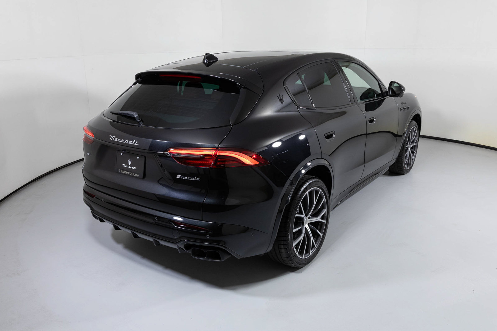 New 2026 Maserati Grecale Modena AWD/4WD image 2