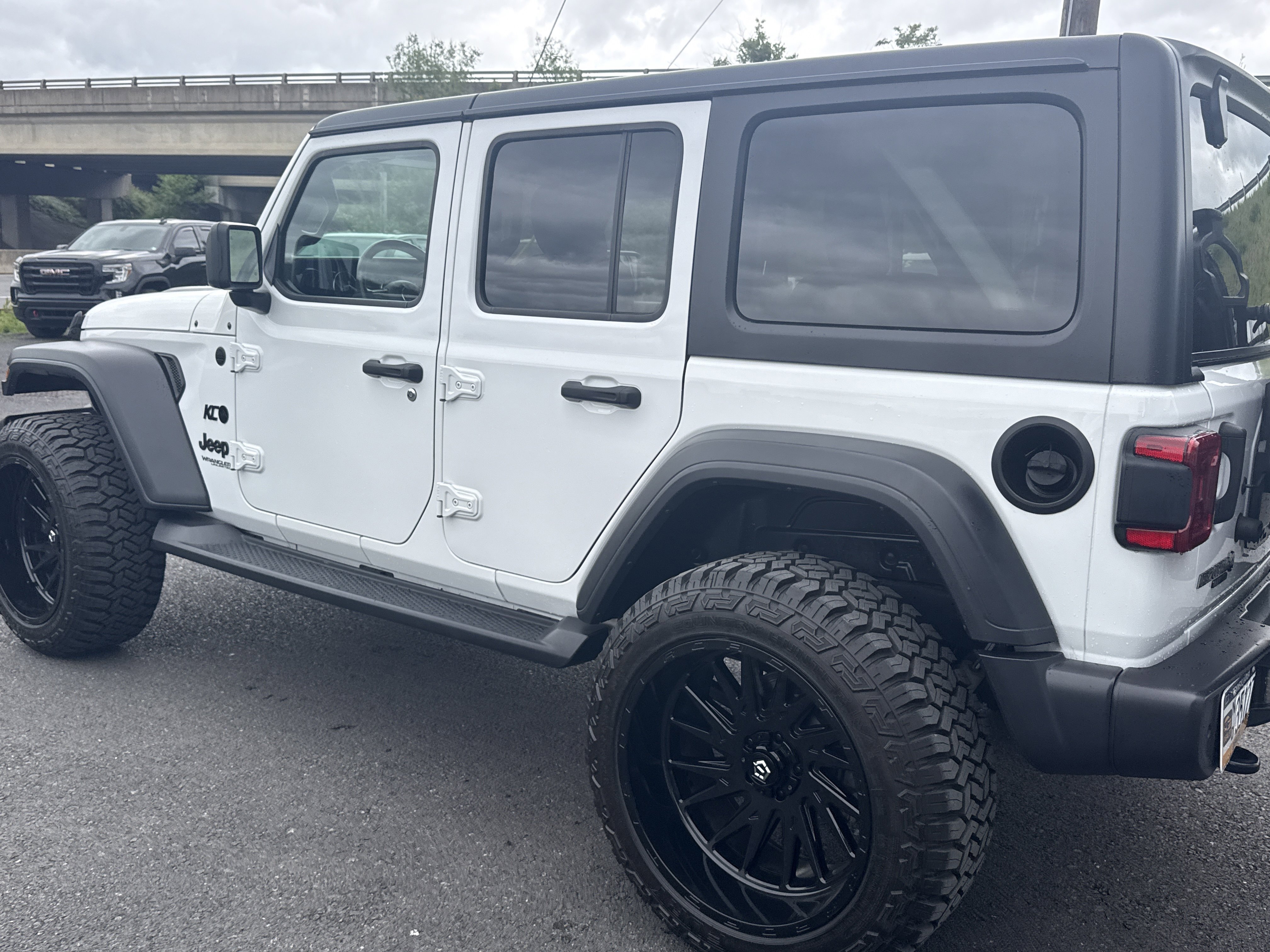 Used 2020 Jeep Wrangler Unlimited Sport AWD/4WD image 6