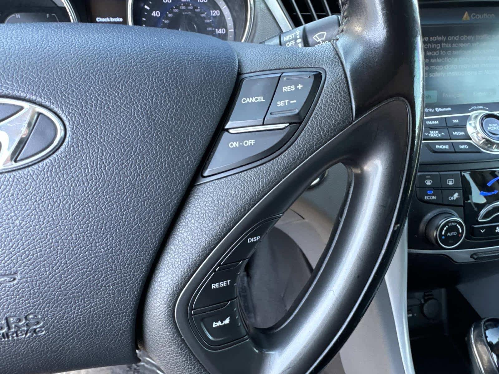 Used 2014 Hyundai Sonata Limited w/ Panoramic Sunroof Package 02 FWD image 32